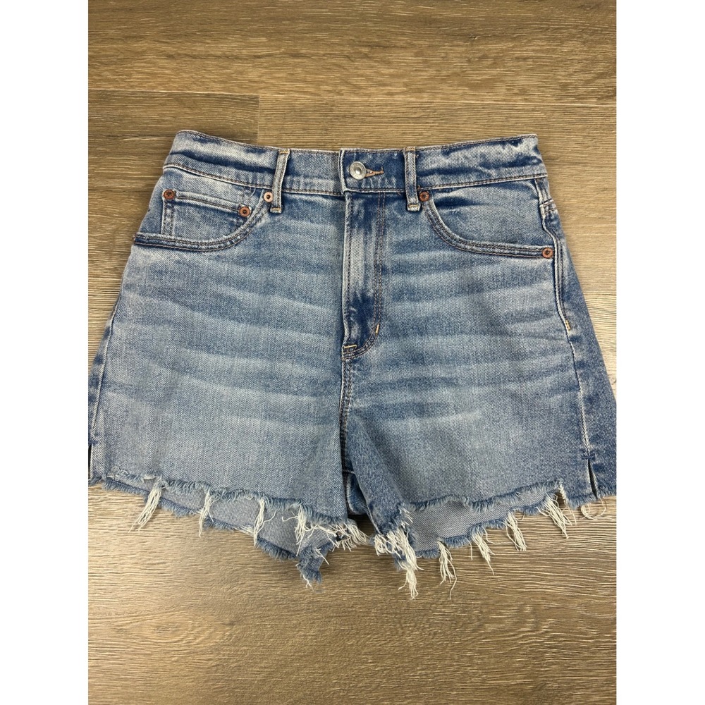 American Eagle Highest Rise 90s Boyfriend Shorts Medium Wash Denim Raw Hem 27